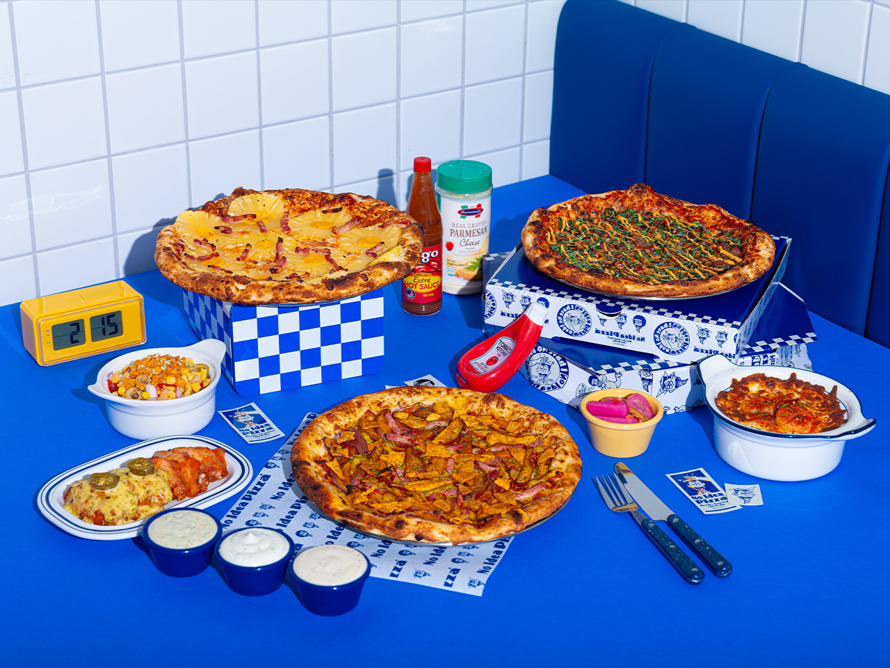 노아이디어피자 음식 컨셉 사진 - 피자와 하이볼